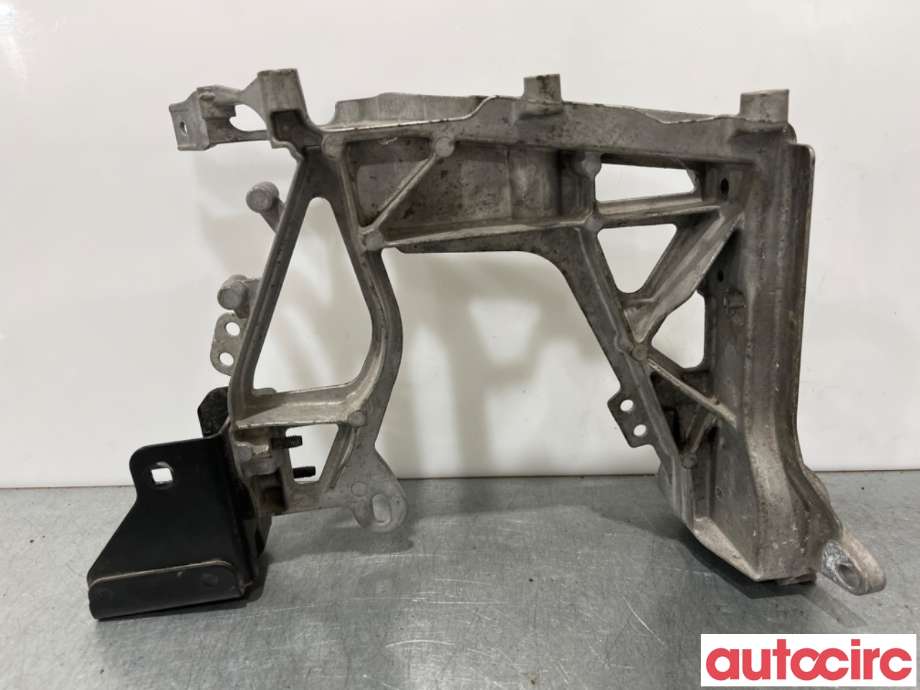 Frontplate til Mercedes C-Klasse 2018-2021 (Fase 2) (W205) (W205) (MERCEDES|A2056203201||A2056221600)