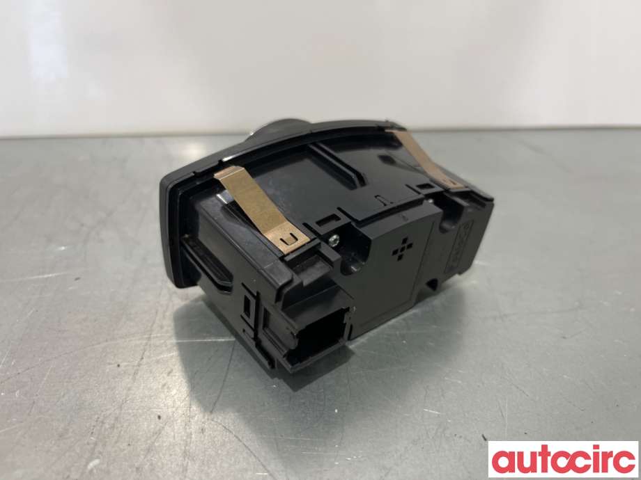 Bryter lys til Ford Focus 2011-2014 (Type III, Fase 1)  (FORD|2048031||BM5T13A024CD)
