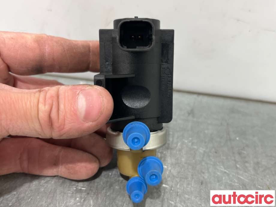 Vakuumventil til Ford Focus 2011-2014 (Type III, Fase 1)  (FORD|1741240|70163302|9688124580)