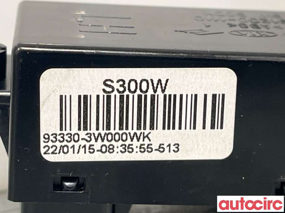 Bryter setevarme til Kia Sportage 2010-2016 (Type III)  (KIA|933303W000WK|)
