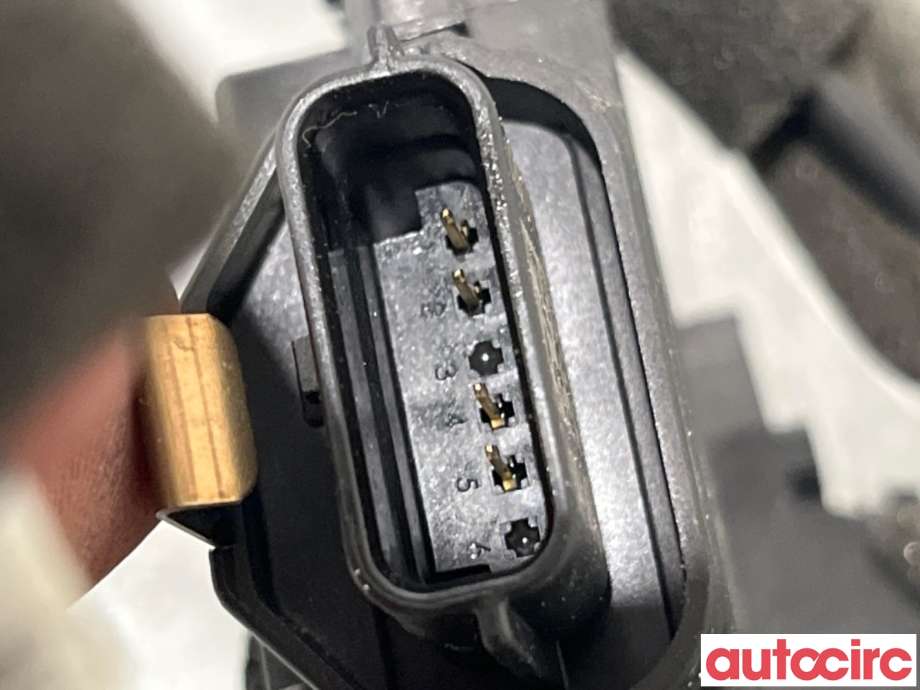 Låsekasse venstre bak til Renault Captur 2020-->> (Type II)  (RENAULT|805034742R|)