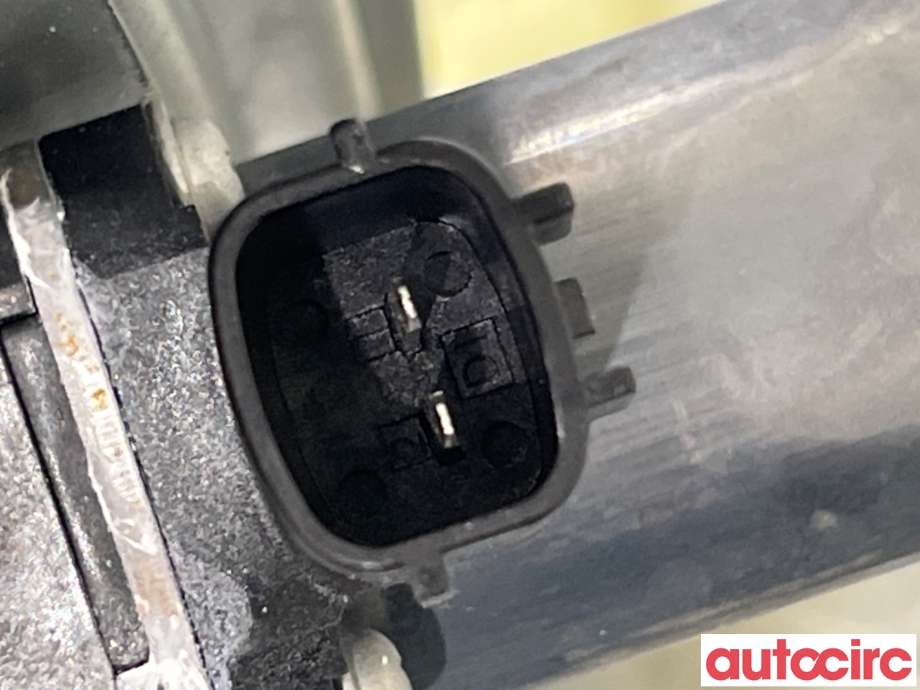 Ruteheis venstre bak til Renault Captur 2020-->> (Type II)  (RENAULT|827012973R|)