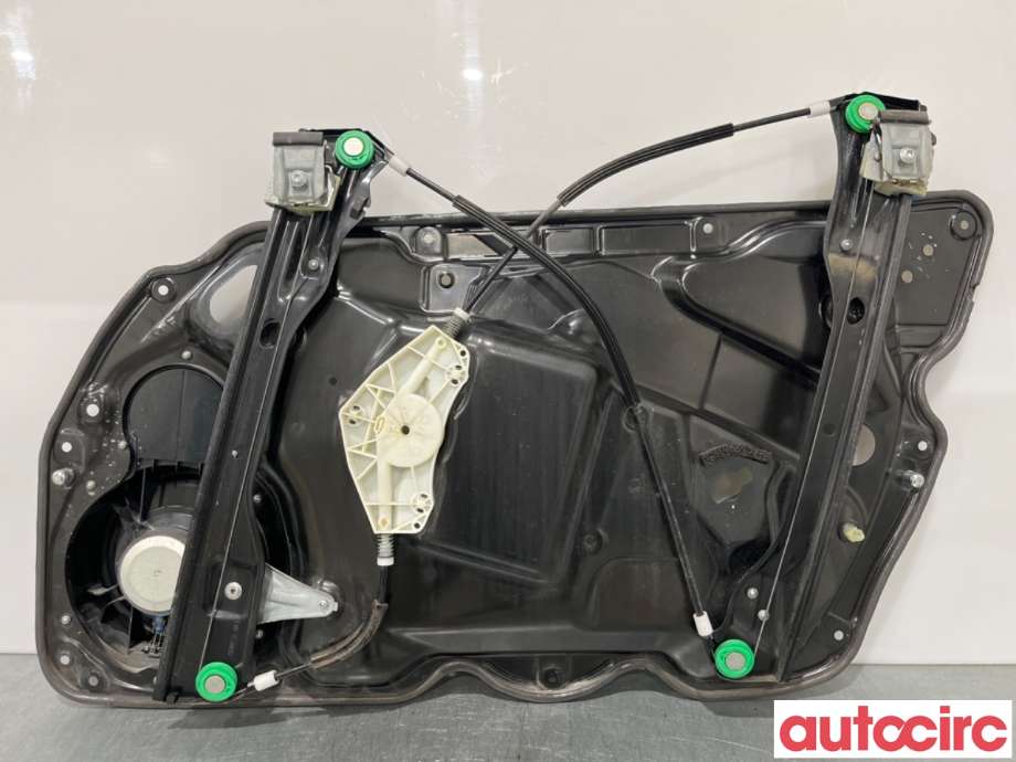 Ruteheis til VW Passat 2011-2015 (B7) (B7) (VOLKSWAGEN|3AA837461C||3AA837755C)