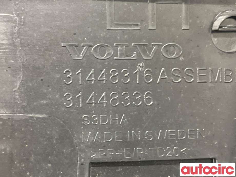 Lister til Volvo XC40 2018-2024  (VOLVO|31448316|)
