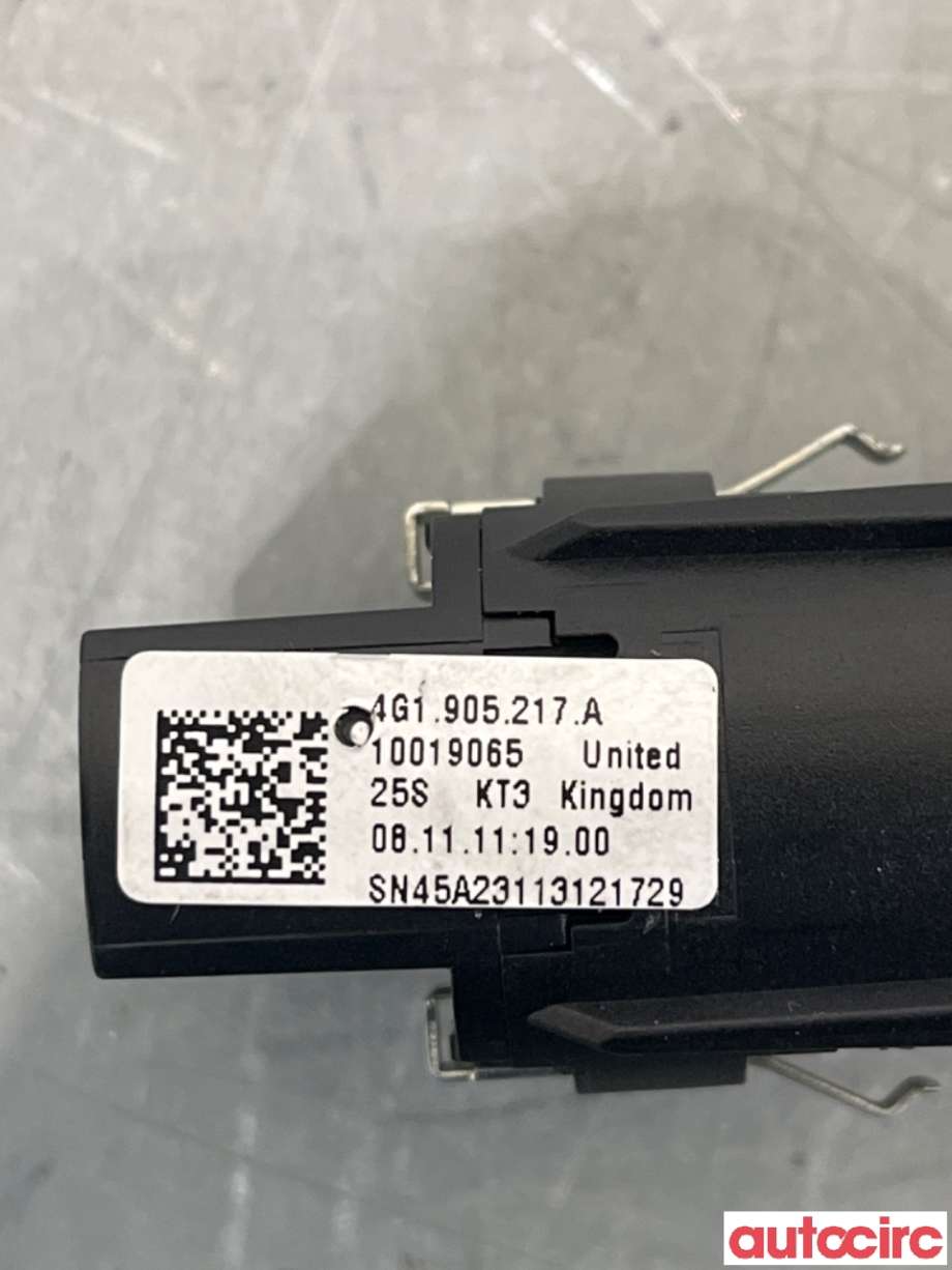 Bryter start/stopp til Audi A6 2011-2014 (Type IV, Fase 1) (C7) (C7) (AUDI|4G1905217A|)
