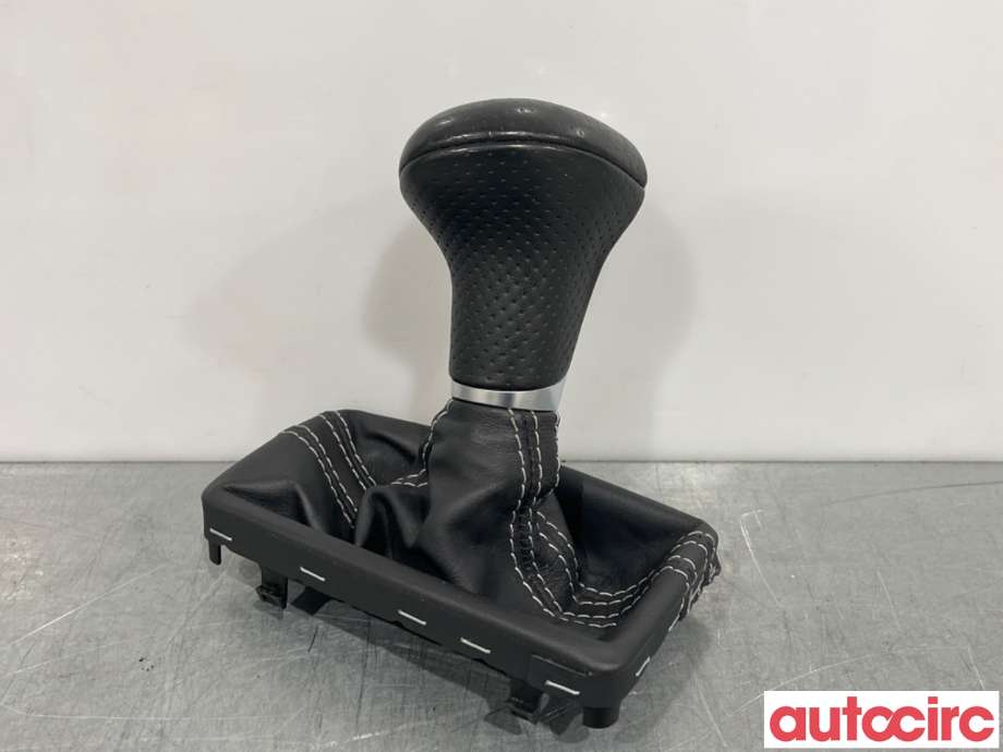 Diverse deler til Audi A6 2011-2014 (Type IV, Fase 1) (C7) (C7) (AUDI|4G1713139P|)