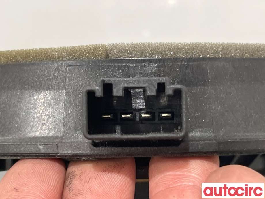 Bilstereo høyttaler til Ford Fiesta 2008-2012 (Type VI, Fase 1) (FORD|1678270||AA6T-18808-FA)