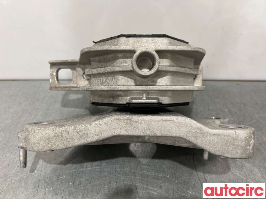 Motorfeste til Peugeot 2008 2019-->> (Type II)  (PEUGEOT|9826533880|)