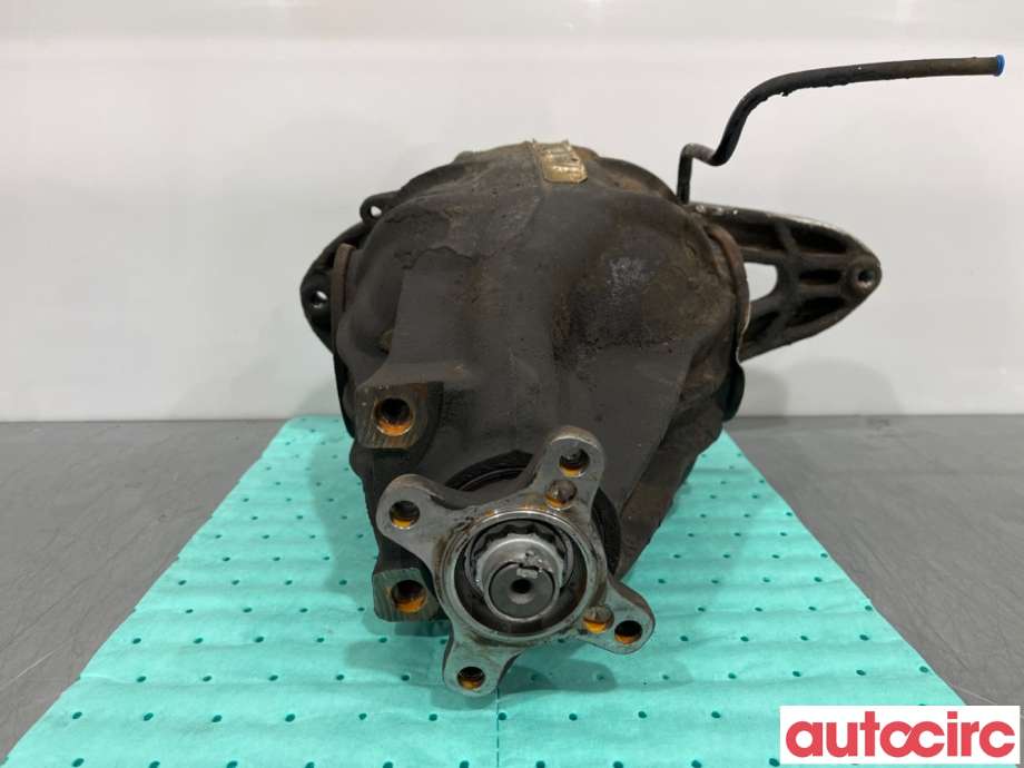 Kardang klokke bak til Mercedes Vito/Viano 2004-2010 (Fase 1) (W639) (W639) (MERCEDES|A6393501414|)