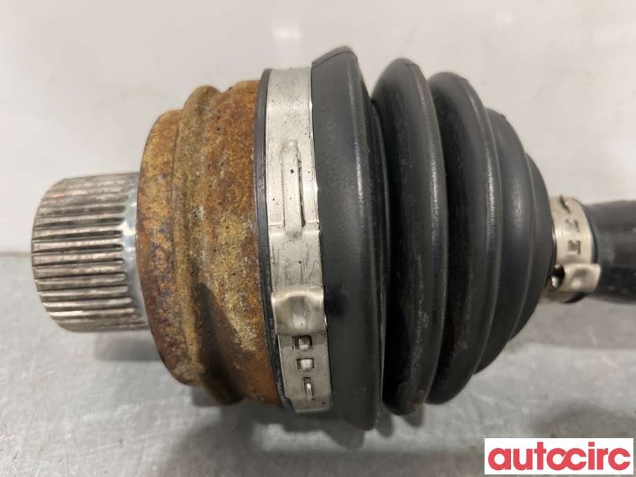 Drivaksel venstre foran til Audi Q5 2008-2012 (Type I, Fase 1)  (AUDI|8R0407271BX||8R0407271B)