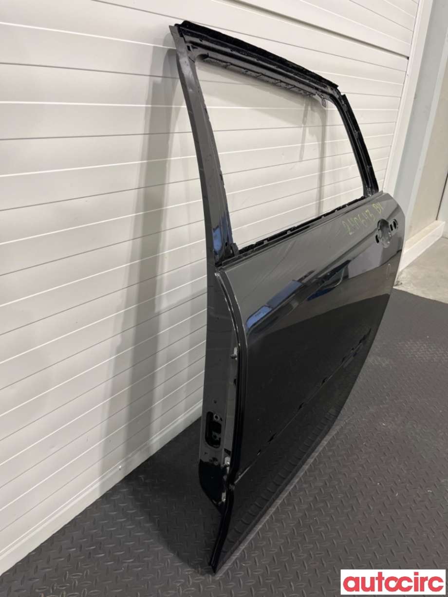 Dør venstre bak til Renault Laguna 2011-2014 Type III, Fase 2  (RENAULT|821010024R|)