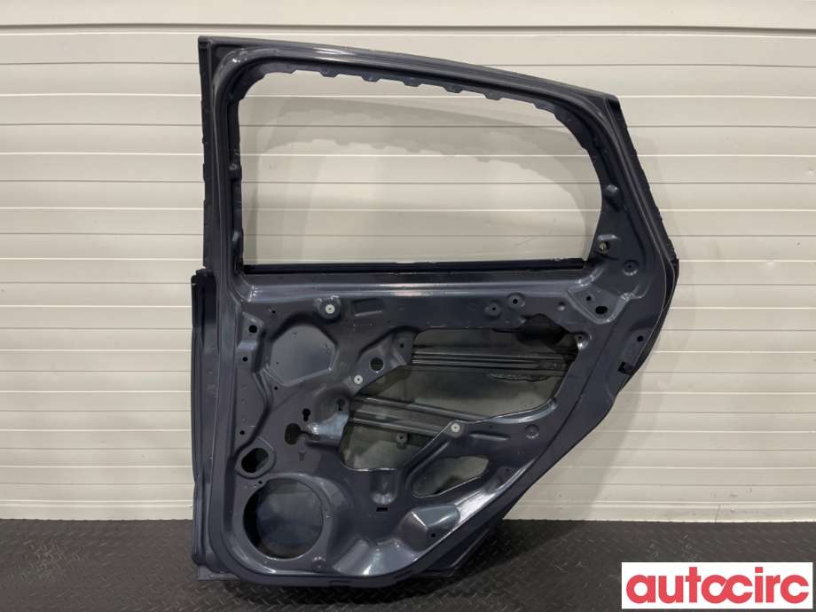 Dør høyre bak til Ford Focus 2011-2014 (Type III, Fase 1)  (FORD|2172759|PBM51-A24630-BF|)