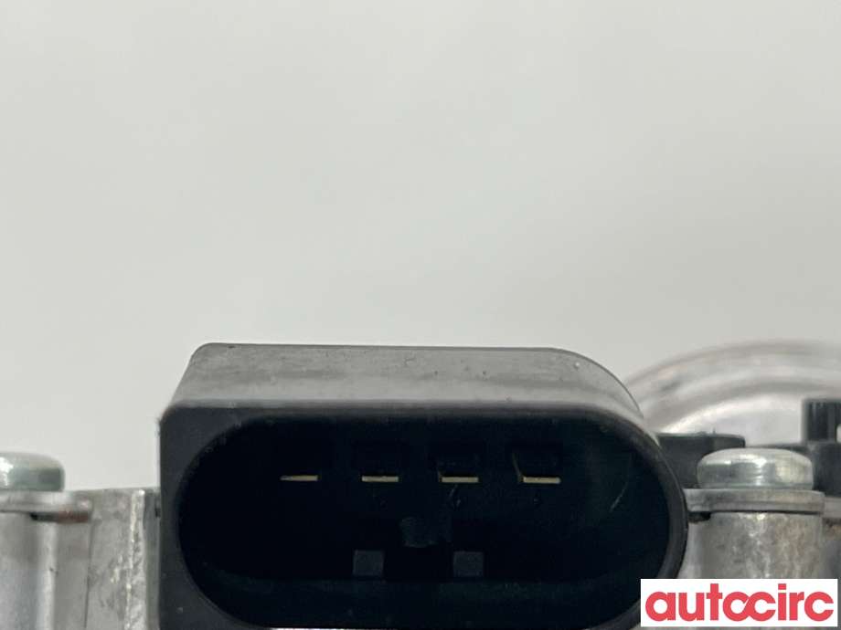 Viskermotor frontrute til BMW 3-Serie 2005-2011 (E90/E91/E92/E93) (E90/E91/E92/E93) (BMW|61617161711|404959|6978263)