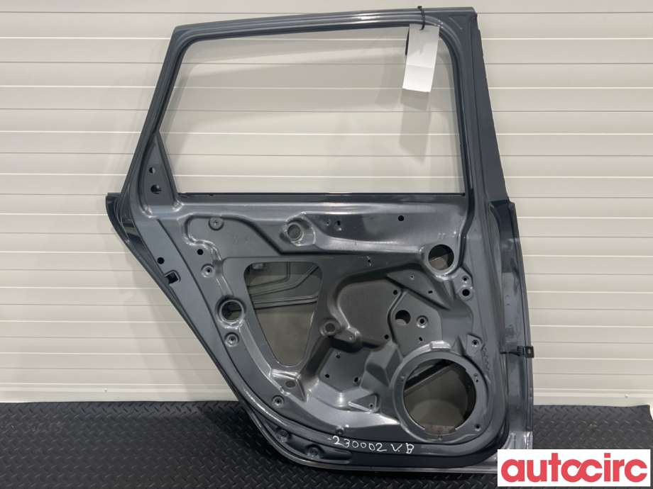 Dør venstre bak til Audi A4, Allroad 2009-2016 (Type I) (B8) (B8) (AUDI|8K9833051D|)