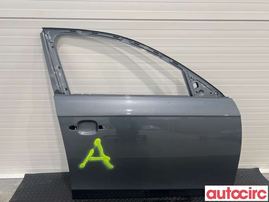 Dør høyre foran til Audi A4, Allroad, 2009-2016 (Type I) (B8) (B8) (AUDI|8K0831052J)
