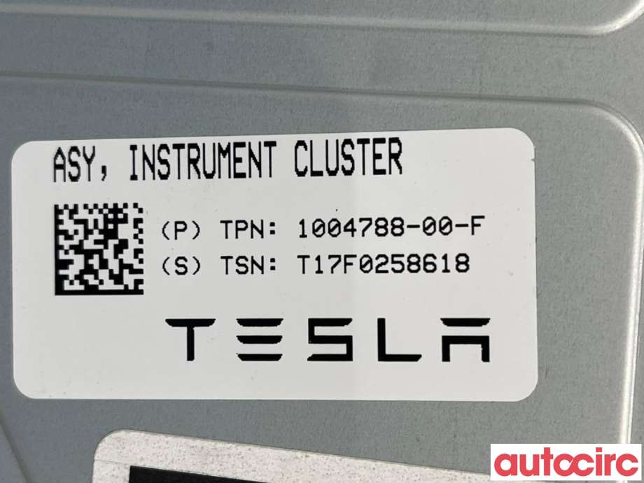 Instrumentpanel til Tesla Model S 2016-2021 (Fase 2)  (TESLA|1039357-00-H||1004788-00-F)