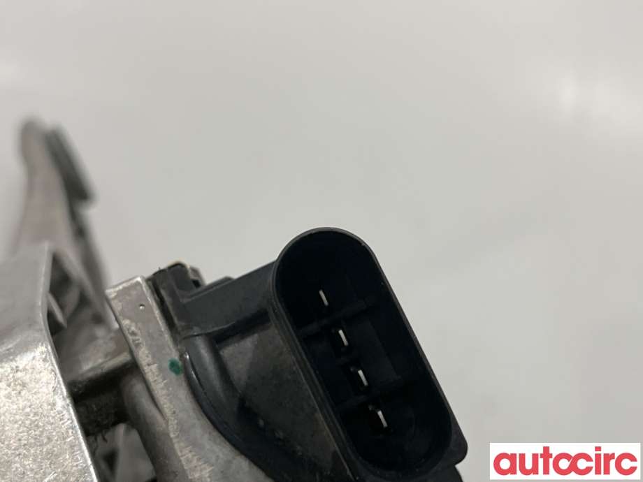 Viskermotor frontrute til Mercedes E-Klasse 2016-2023 (W213) (W213) (MERCEDES|A2138205804|1397225001|A2138207902)
