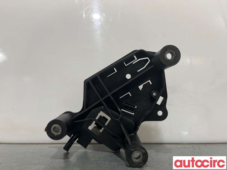 Diverse deler til BMW 5-Serie 2010-2017 (F10/F11) (F10/F11) (BMW|13627823854|)