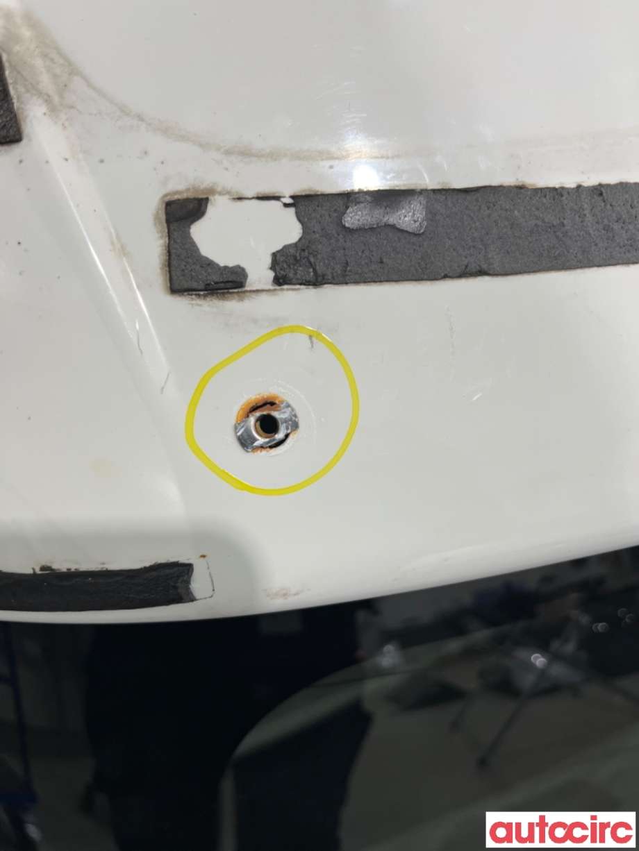 Bakluke combi til Kia Rio 2011-2017 Type III  (KIA|737001W220|)