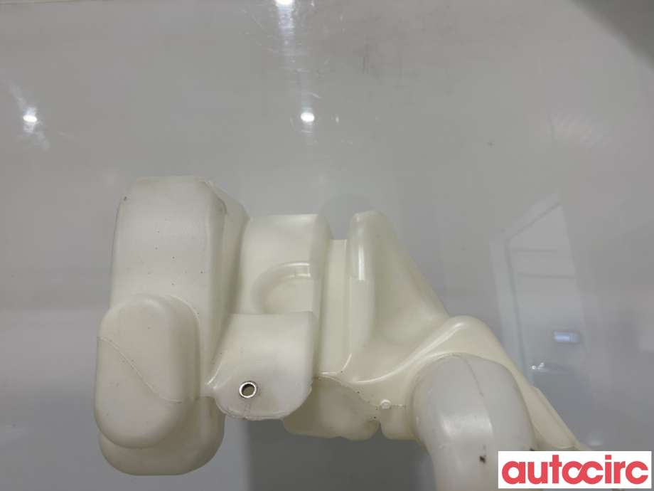 Spylertank til Audi A8 2003-2010 (Type II)  (AUDI|4E0955453J|)