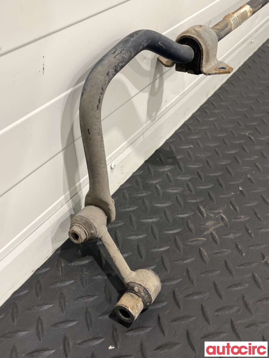 Stabilisatorstag bak til Mercedes A-Klasse 2012-2018 (W176) (W176) (MERCEDES|A2463203911|)