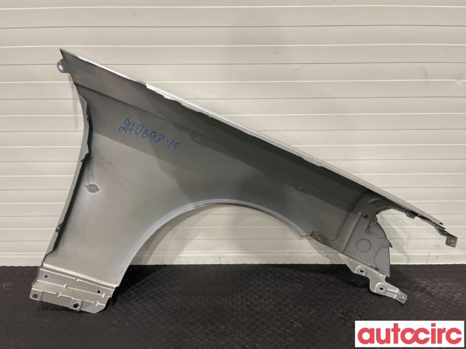 Skjerm venstre foran til Cadillac CTS 2003-2009  (CADILLAC|88890923|)