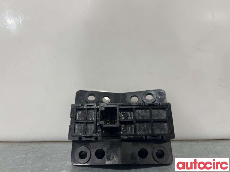 Bryter diverse til Nissan Qashqai 2014-2021 (Type II)  (NISSAN|252734BA0A|)