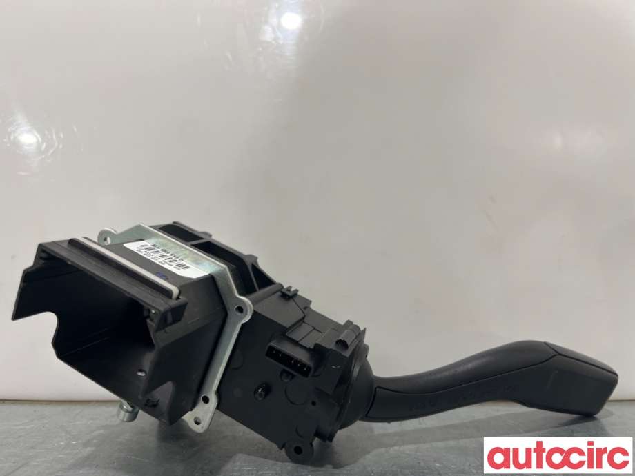 Bryter blink til Audi A8 2003-2010 (Type II) (AUDI|4E0953513M|)