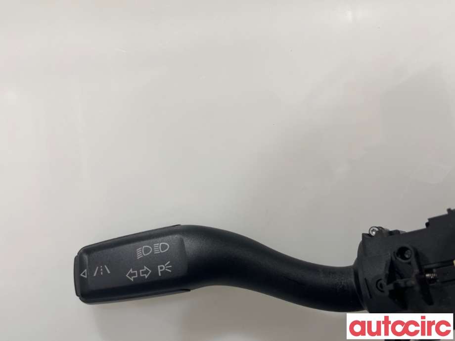 Bryter blink til Audi A8 2003-2010 (Type II) (AUDI|4E0953513M|)