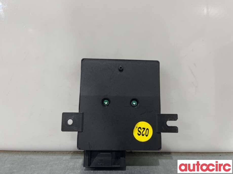 Diverse deler til Audi A8 2003-2010 (Type II) (AUDI|4E0907468H|)