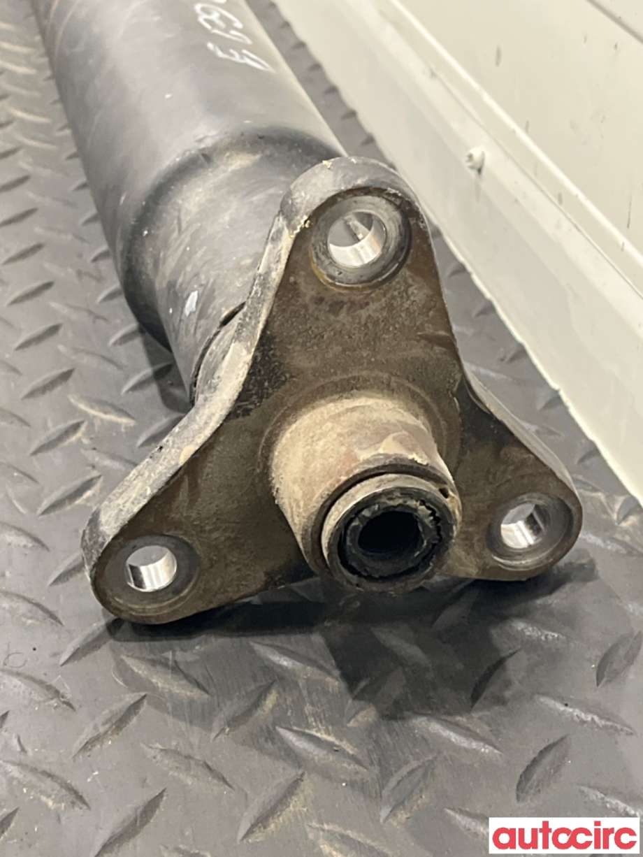 Mellomaksel til BMW 3-Serie 2005-2011 (E90/E91/E92/E93) (E90/E91/E92/E93) (BMW|26107614404|)