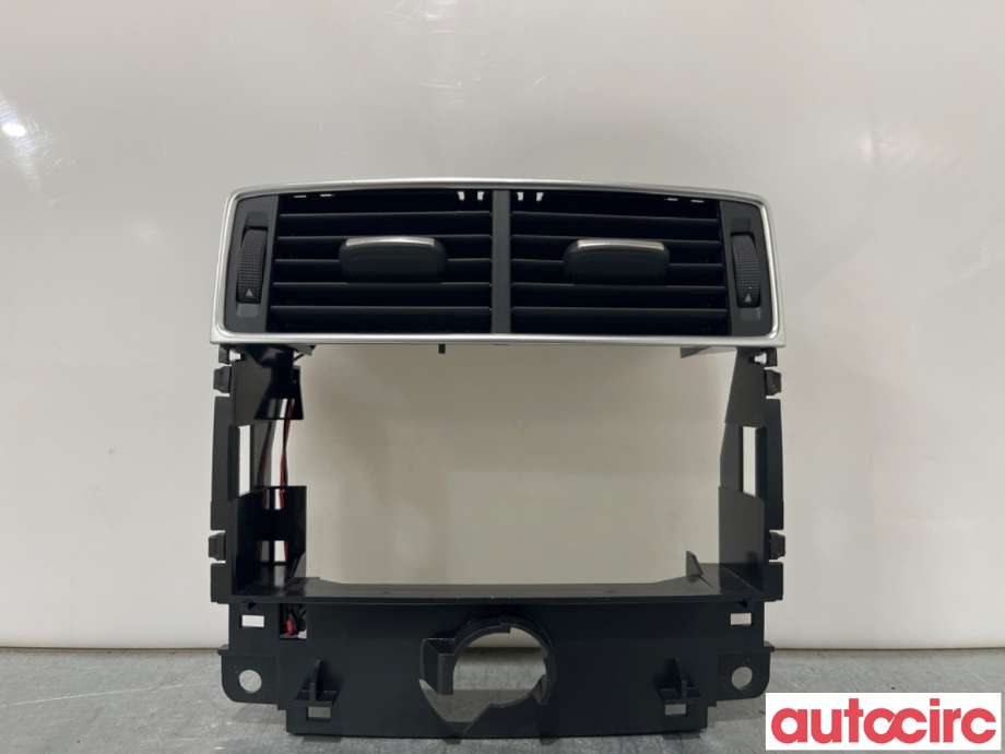 Dashbord friskluftdyse til Audi A8, 2003-2010 (Type II)  (AUDI|4E0819203D)