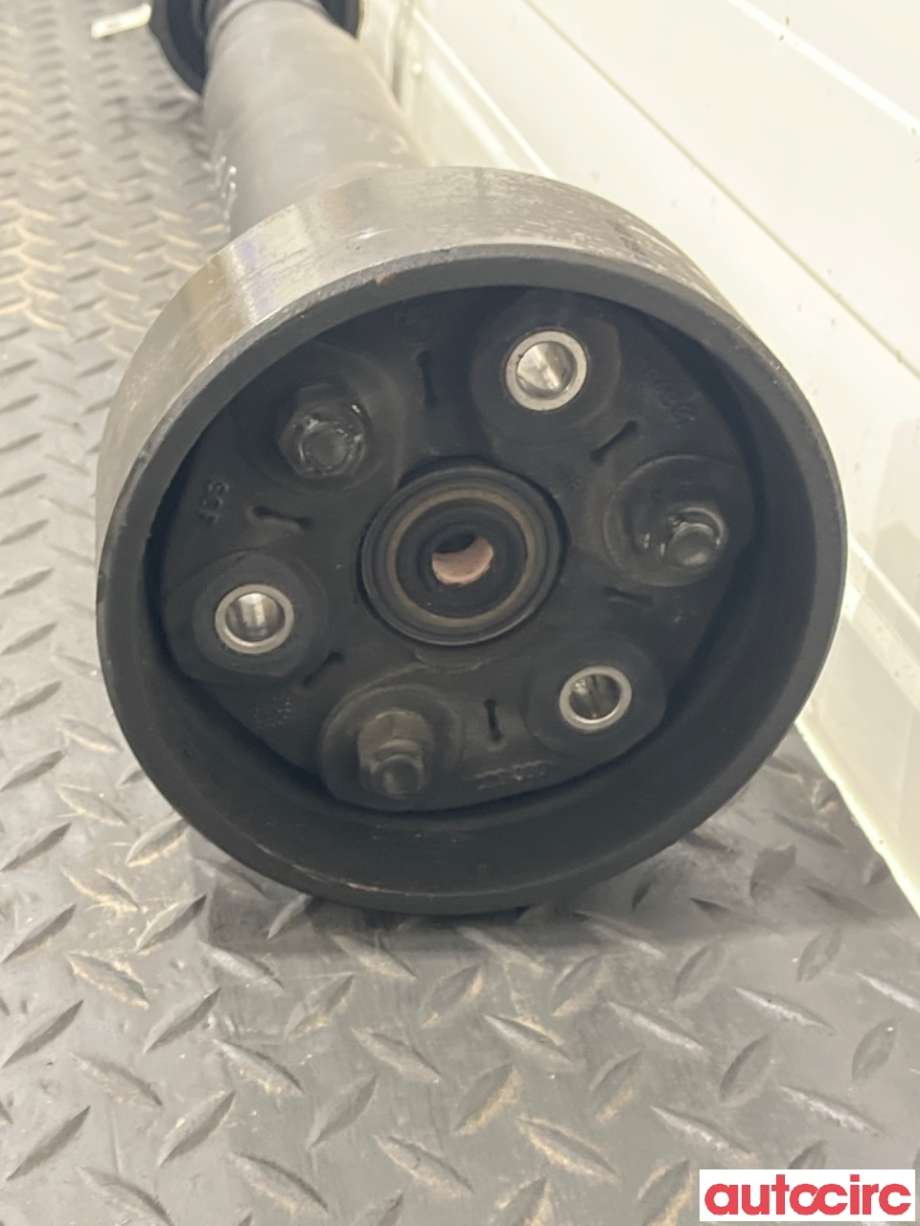 Mellomaksel bakre til BMW 5-Serie 2010-2017 (F10/F11) (F10/F11) (BMW|26107633480|)