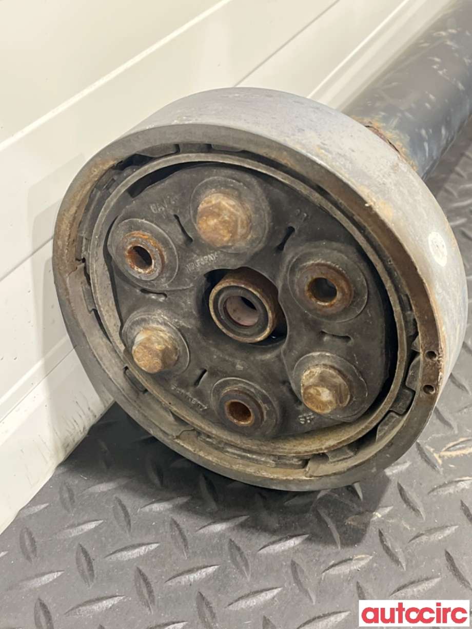 Mellomaksel til VW Passat 2011-2015 (B7) (B7) (VOLKSWAGEN|3C0521101AG|)
