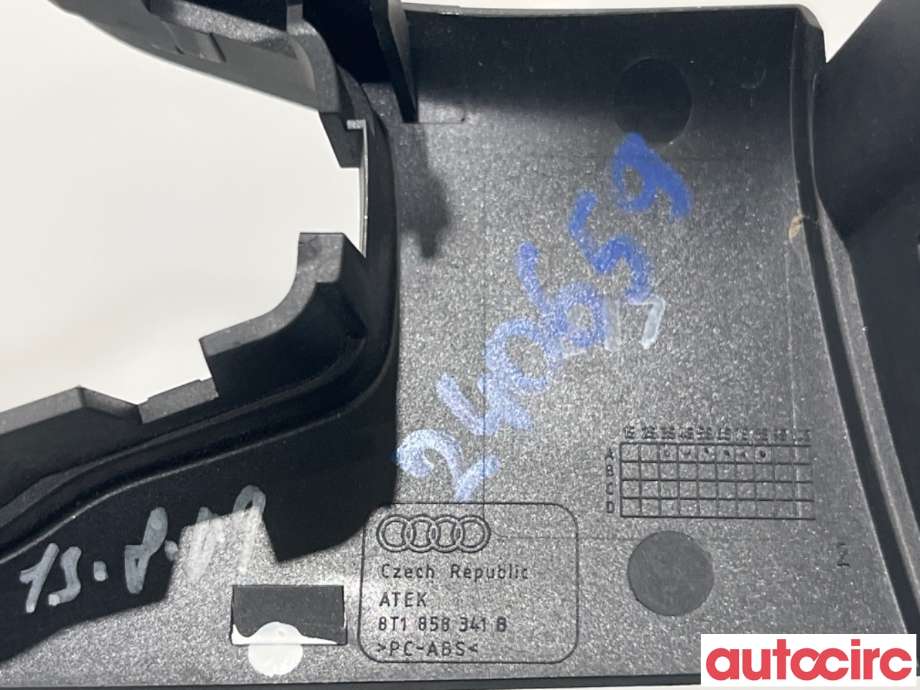 Diverse deler til Audi A5 2007-2016 (Type I) (AUDI|8T1858341B|)