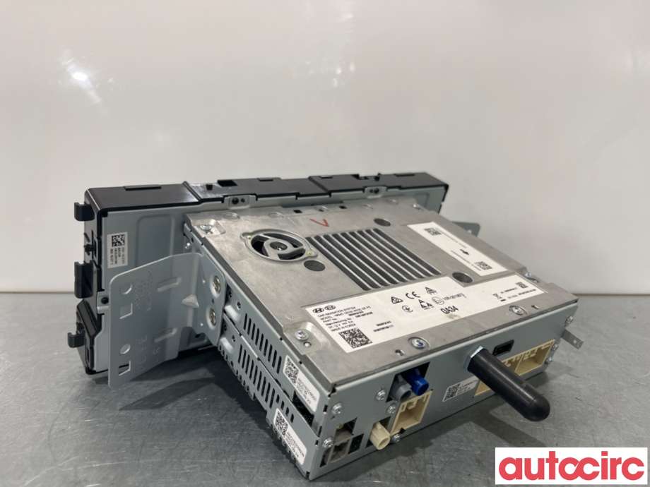 Bilstereo navigasjon til Kia Niro 2016-2021  (KIA|96560Q4340|)