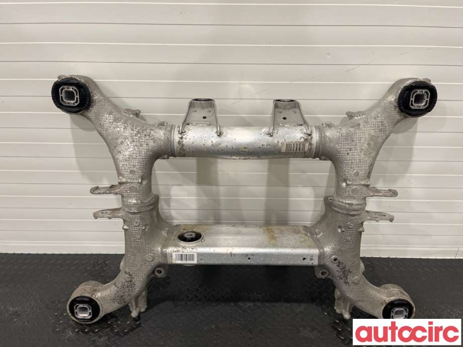 Travers bak til BMW 5-Serie 2010-2017 (F10/F11) (F10/F11) (BMW|33316798545|)