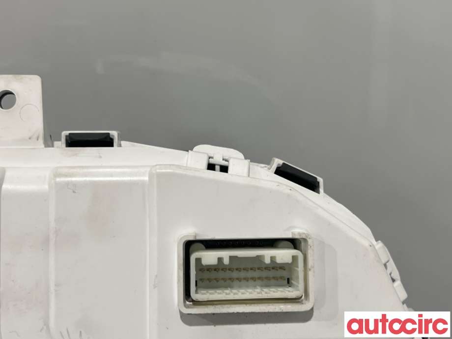 Instrumentpanel til Mitsubishi Outlander 2010-2012 (Type II, Fase 2)  (MITSUBISHI|8100B807|MM0053-208)