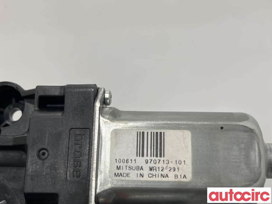 Ruteheis venstre foran til Volvo XC70 2008-2013 (Type II, Fase 1)  (VOLVO|30699645|970713-101|)