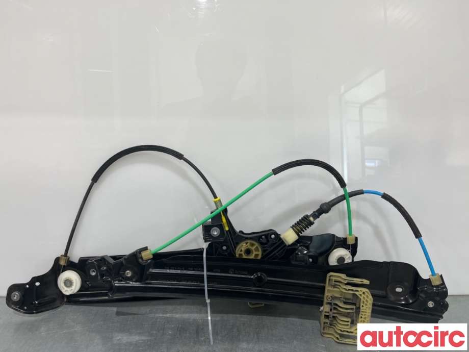 Ruteheis til BMW 5-Serie 2010-2017 (F10/F11) (F10/F11) (BMW|51337182132|)