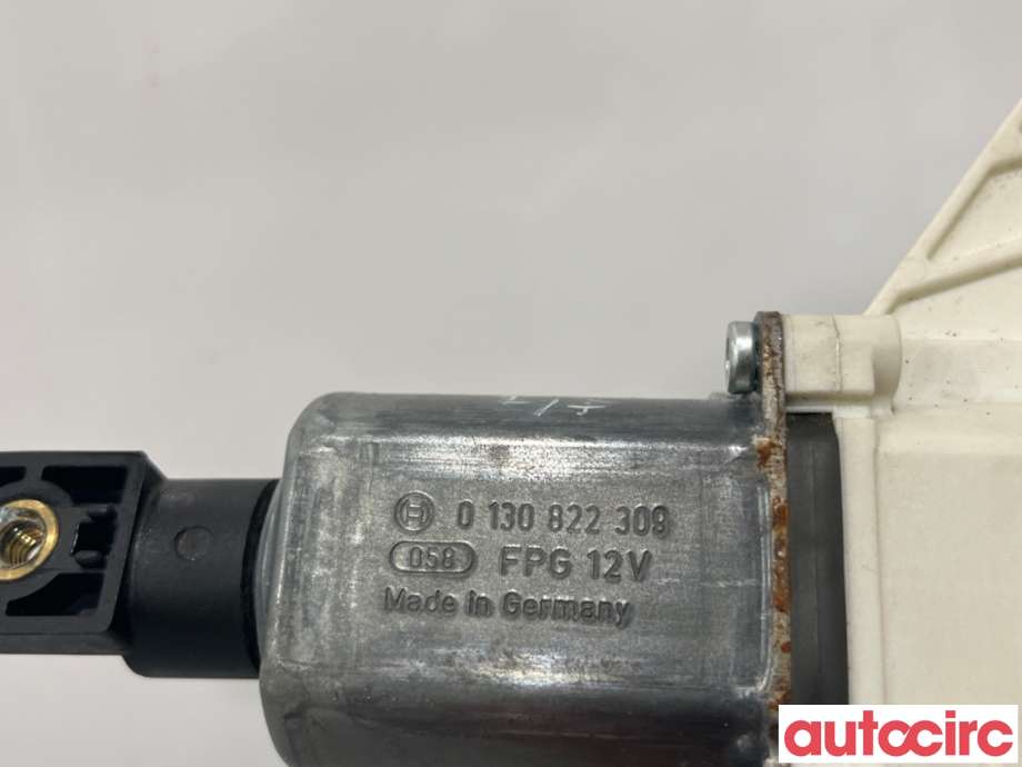 Ruteheis høyre foran til BMW 3-Serie 2005-2011 (E90/E91/E92/E93) (E90/E91/E92/E93) (BMW|67627189232|)
