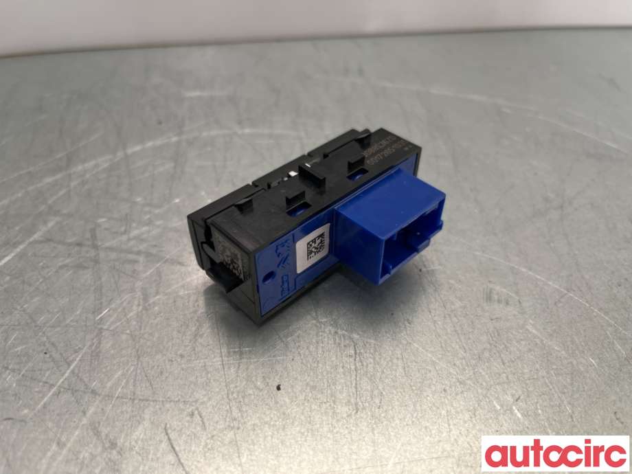 Bryter diverse til Peugeot Expert 2016-->> (Type III)  (PEUGEOT|98088536ZD|)