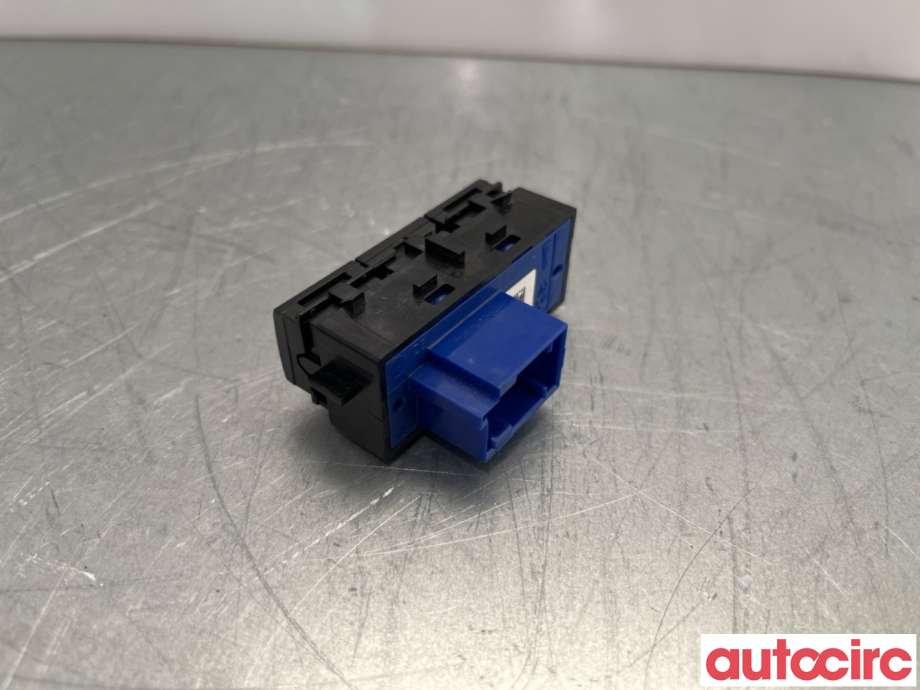 Bryter diverse til Peugeot Expert 2016-->> (Type III)  (PEUGEOT|98088536ZD|)