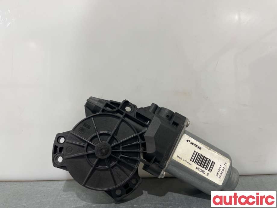 Ruteheis høyre foran til Kia Sportage 2010-2016 (Type III)  (KIA|824603W000|)