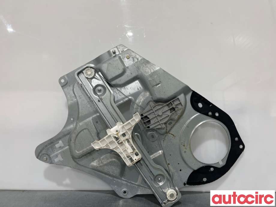 Ruteheis til Kia Sportage 2010-2016 (Type III) (KIA|834813U000|)