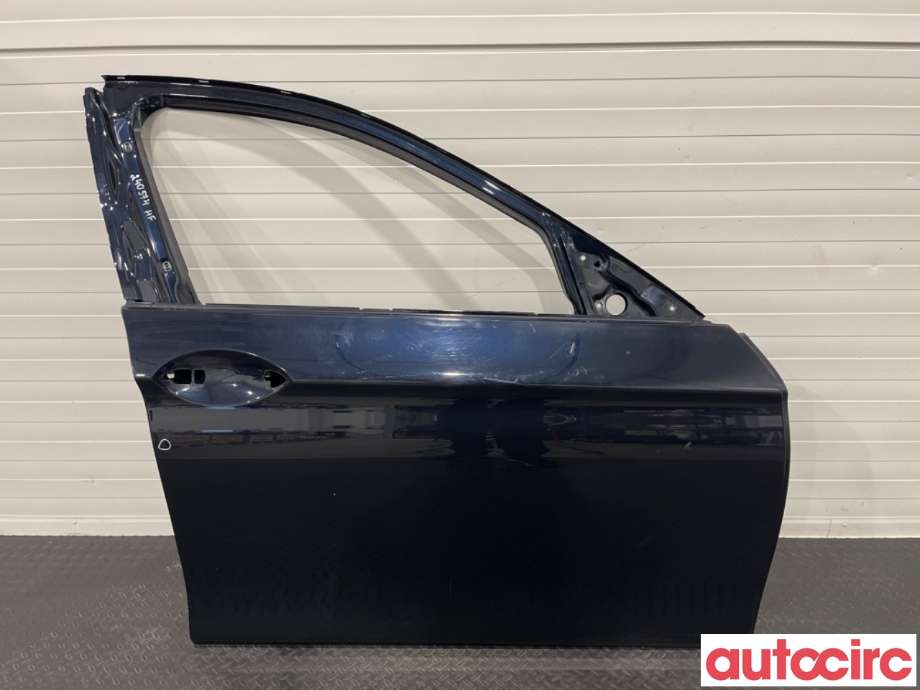 Dør høyre foran til Nissan Pulsar, 2014-->>  (NISSAN|H01003ZLMB)