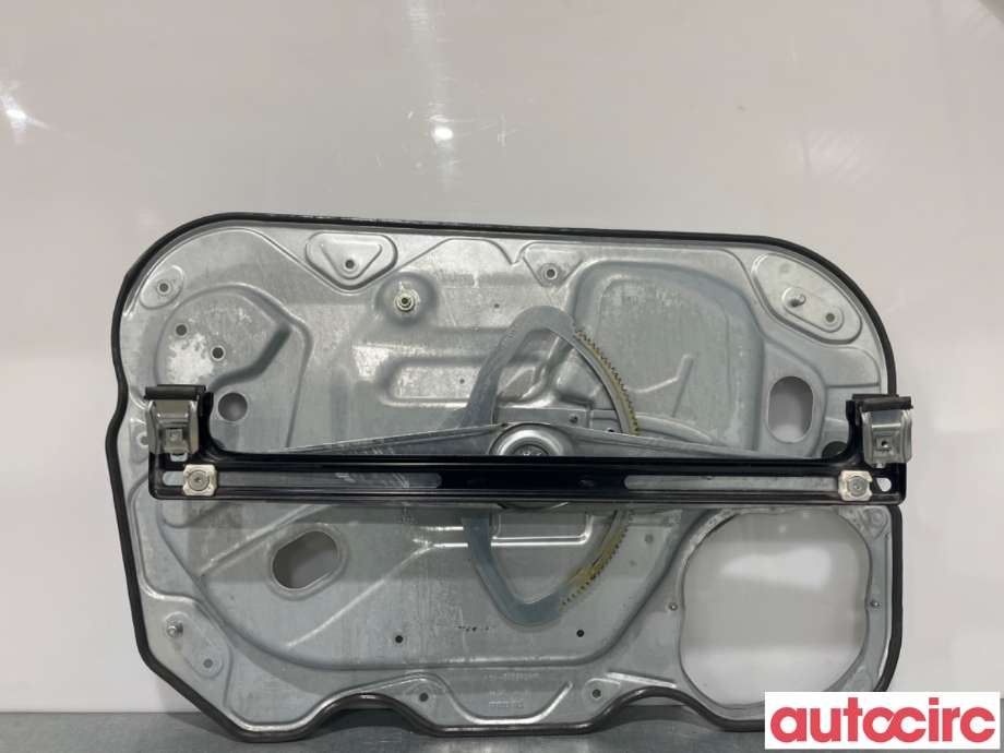 Ruteheis til Ford Kuga 2008-2012 (Type I)  (FORD|1738646|)