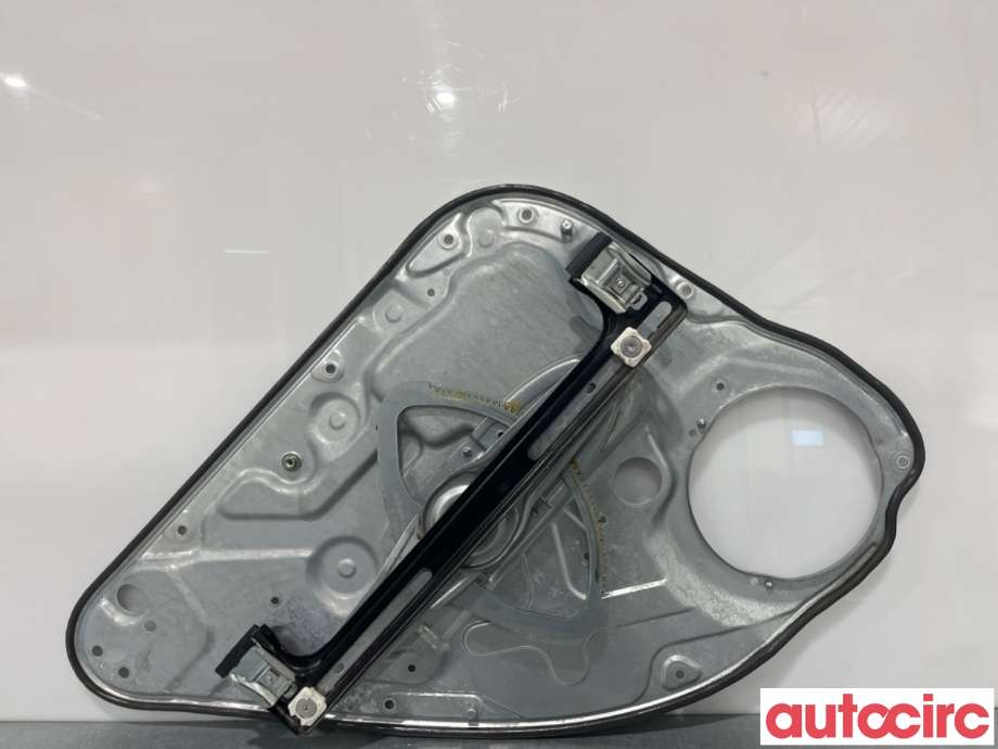 Ruteheis til Ford Kuga 2008-2012 (Type I)  (FORD|1738648|)