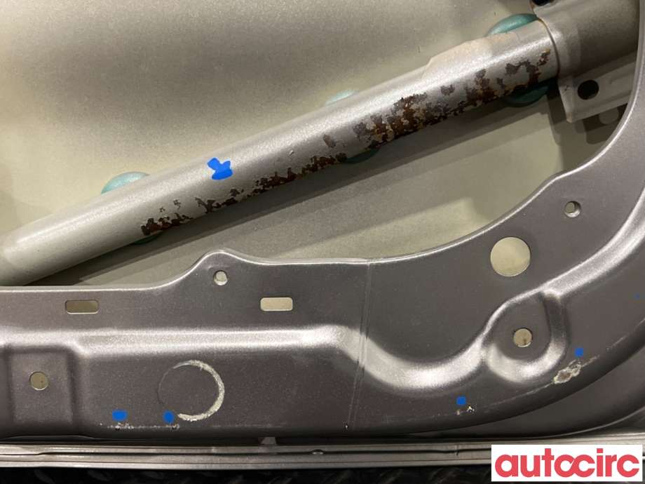 Dør venstre bak til Kia Soul 2014-2019 (Type II)  (KIA|77003B2000|)