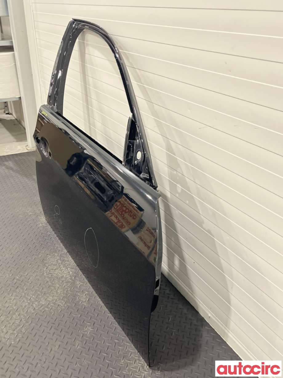 Dør høyre foran til BMW 3-Serie 2005-2011 (E90/E91/E92/E93) (E90/E91/E92/E93) (BMW|41515A2A386|)